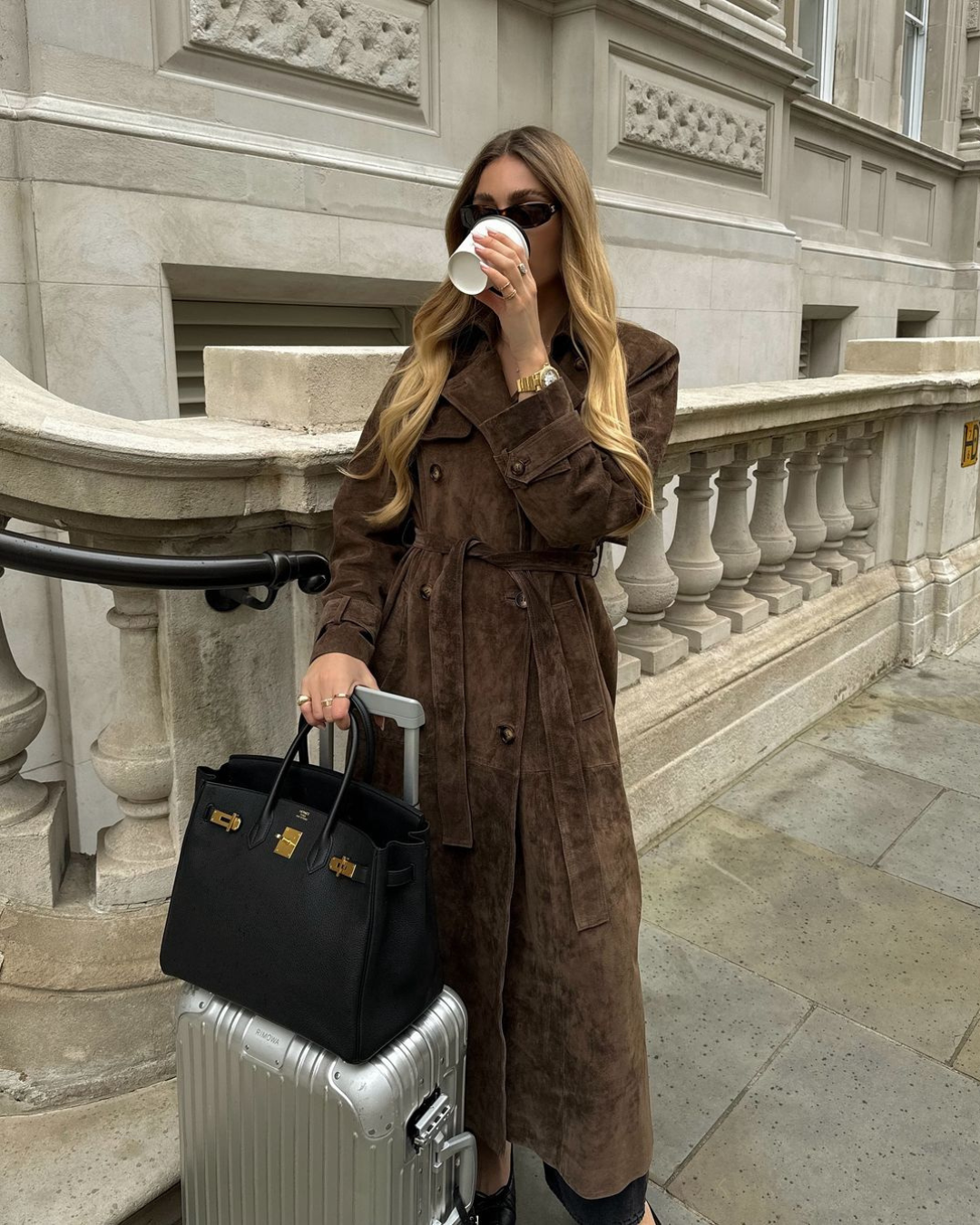Elise Mode Dames Suède Trenchcoat met Ceintuur