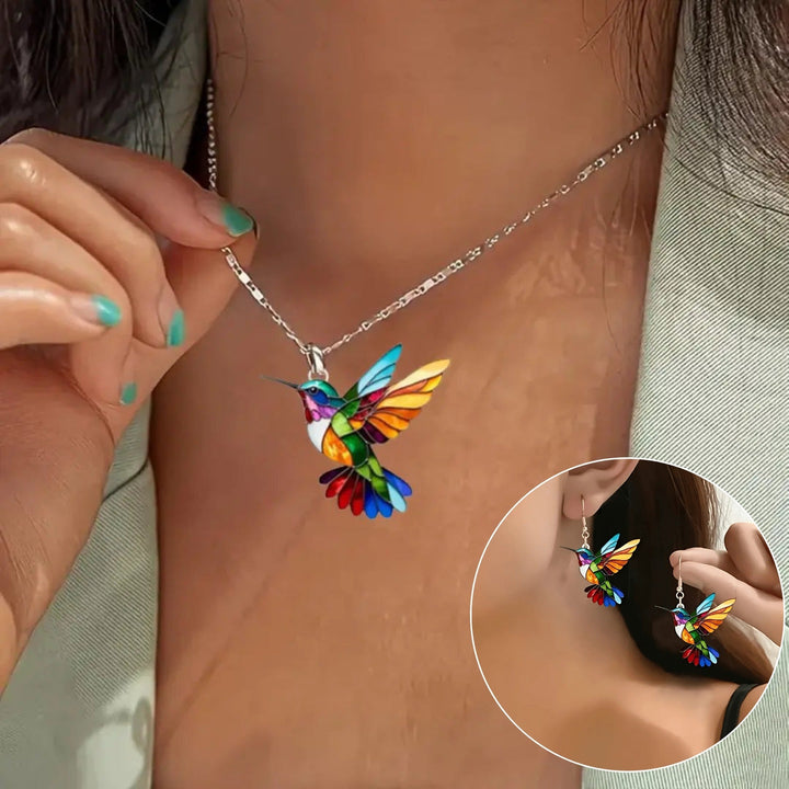 Elise Mode Dames Kolibrie Ketting met Bijpassende Oorbellen in Meerkleurig