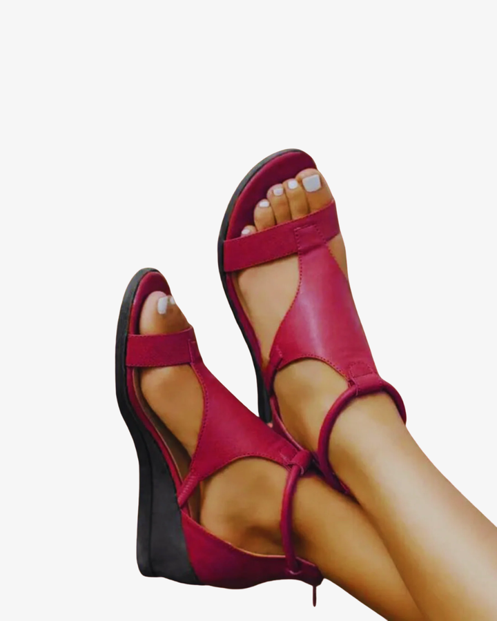 EliseMode Dames Sleehak Sandalen Uitsparing Enkelbandjes in Rood